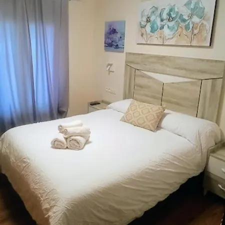 Hostal Muela De San Juan מלון *